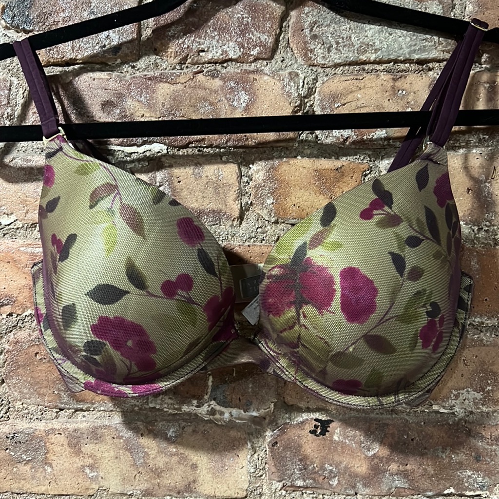 274 Victorias Secret Bra